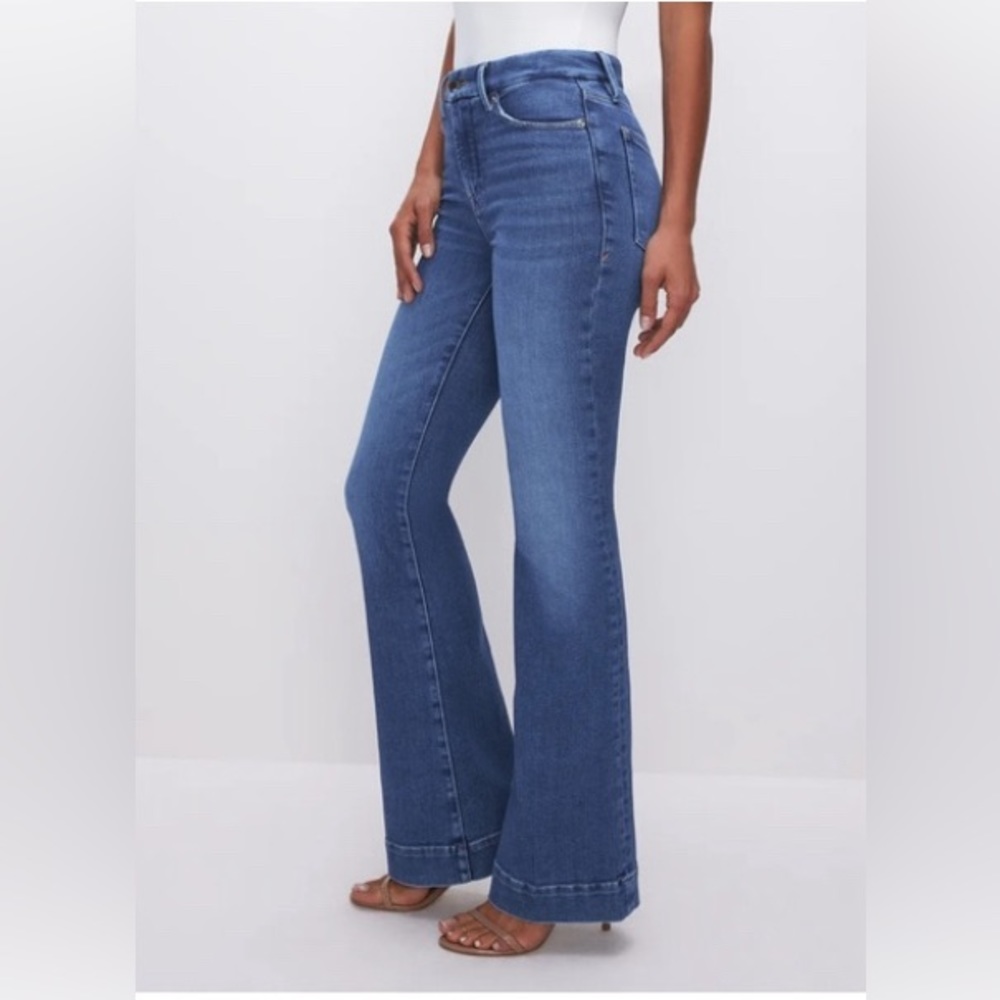 NWT Good American Good Legs Sculpting Flare Jeans Size 15 Stretchy
